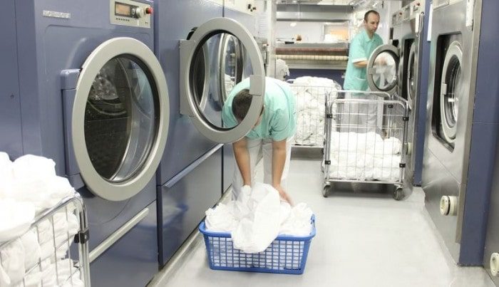 quy trình giặt sấy, giặt ủi chuyên nghiệp tại Multi Laundry Đà Nẵng